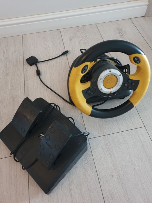 Kierownica i pedały do gier