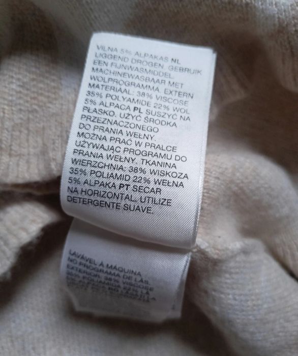 Sweter & Other Stories