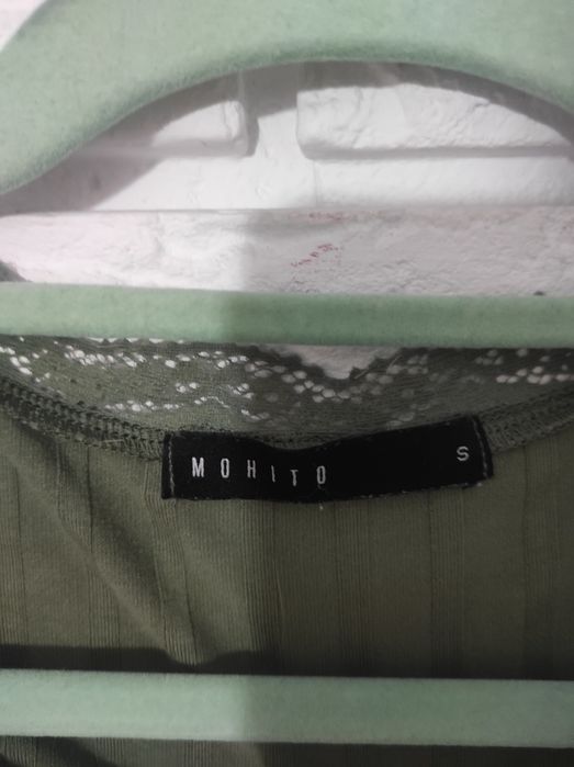 T-shirt koronka Mohito S