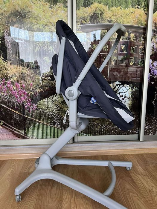 Дитяча люлька, шезлонг, стілець Chicco