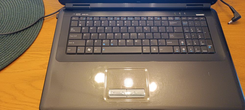 Laptop Asus Pro 79I