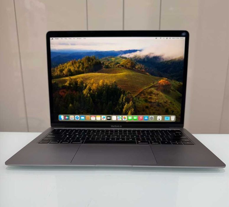 Macbook Pro 13 2019 i5 16GB 256GB SSD | Compre Usados com Garantia em 3X Sem Juros