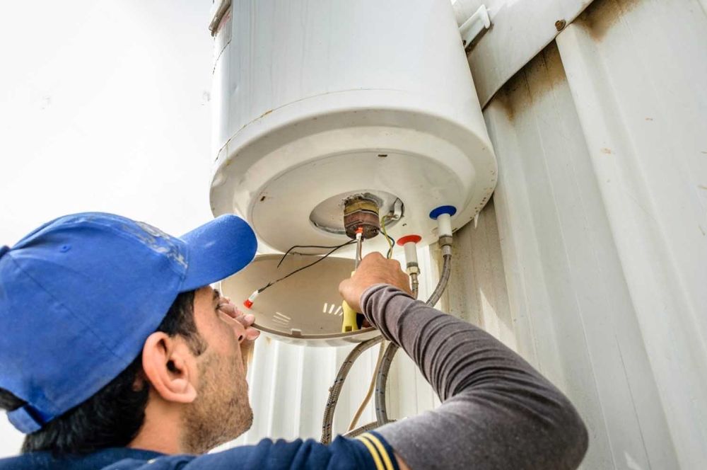 Услуги сантехника. Любые сантехнические работы. Сантехник с опытом