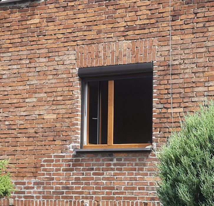 Okna z roletami 5szt.