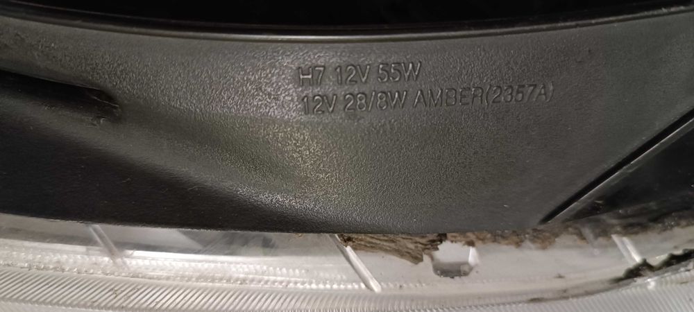 Фара права  Sonata YF 2010