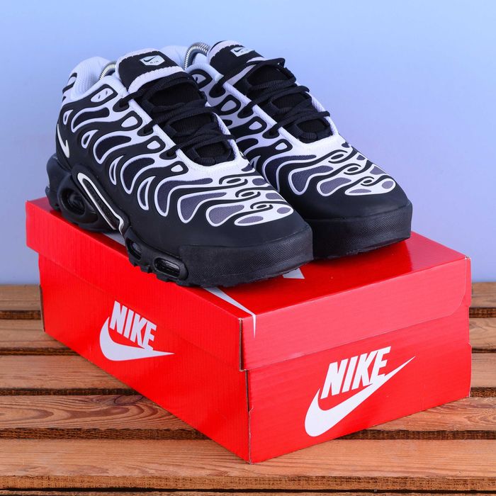(2326) Кросівки Nike Air Max TN Plus Drift чорні з білим (41-45) найк найки