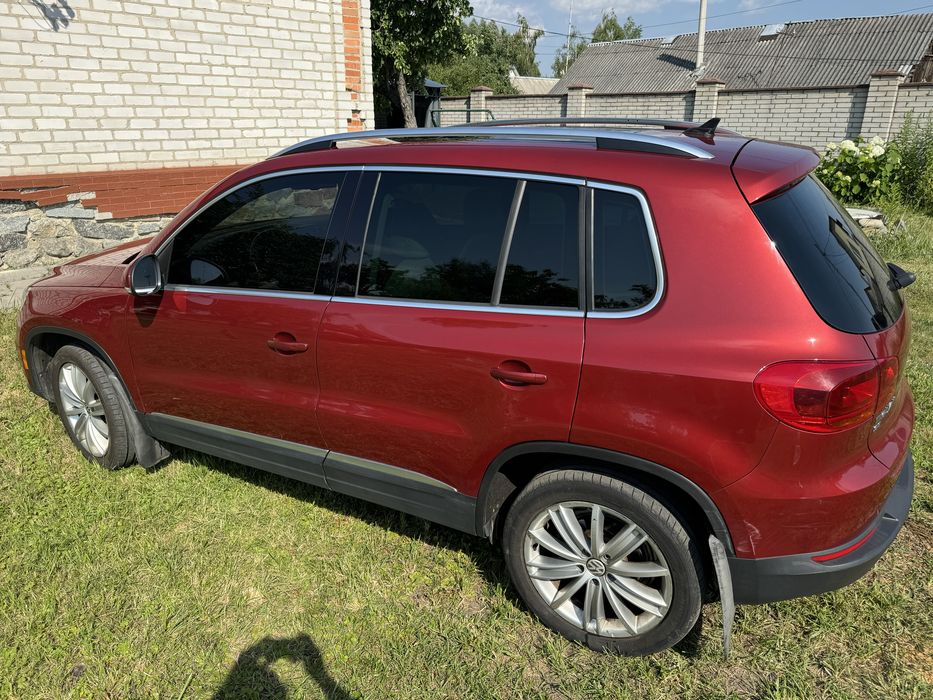 Volkswagen Tiguan 2016 VIN WVGAV7AX0GW058588 фото оголошення 4 з 15