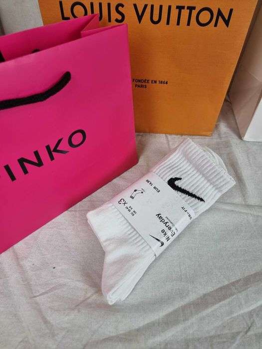 Skarpetki dlugie Ultra Premium Nike Unisex M sklepowe Premium OUTLET białe