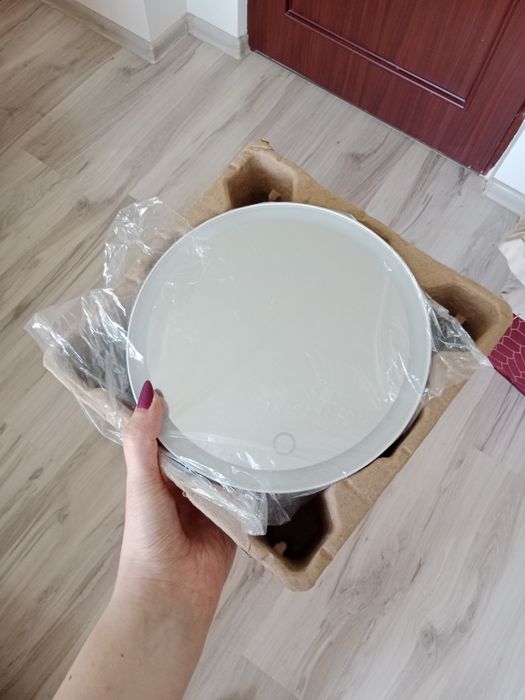 Podświetlane lusterko kosmetyczne beurer