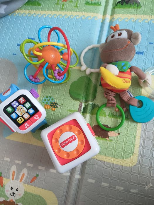 Лот іграшок для маленьких Chicco, Fisher price