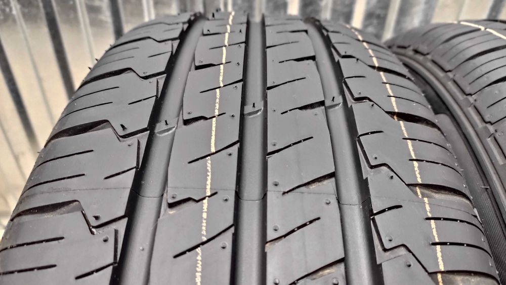 Шини 205/65R16C. Hankook. Нові. с