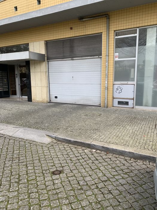 2 lugares de garagem