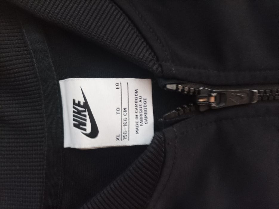Bluza Nike rozm. 156-166
