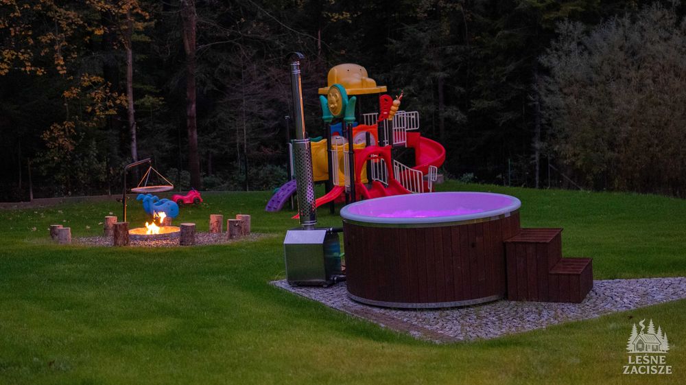 Dom na wsi-sauna, grota solna, balia ogrodowa z jacuzzi-Beskid Sądecki