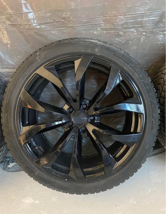 Alufelgi Audi 20 cali + opony zimowe Hankook