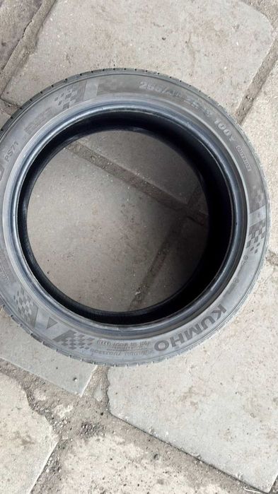 Шини KUMHO 255/40 ZR 19 100 Y
