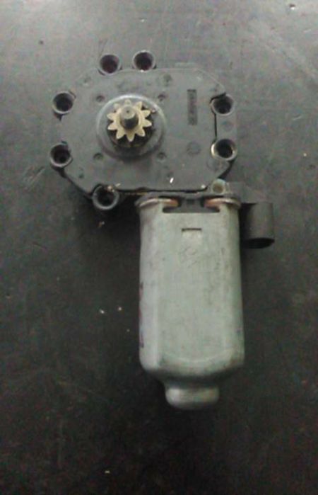Motor vidro frente esquerdo RENAULT Kangoo (KC0/1_)