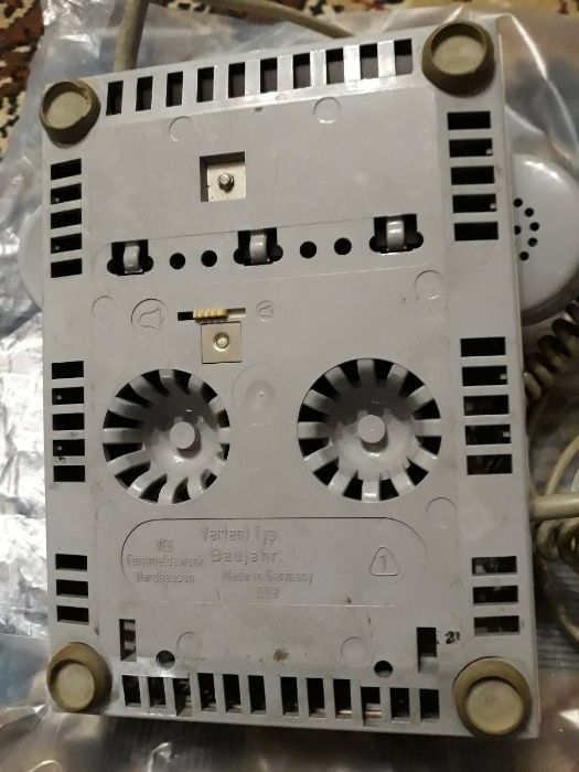 Ретро телефон шнуровой RFT (Германия)