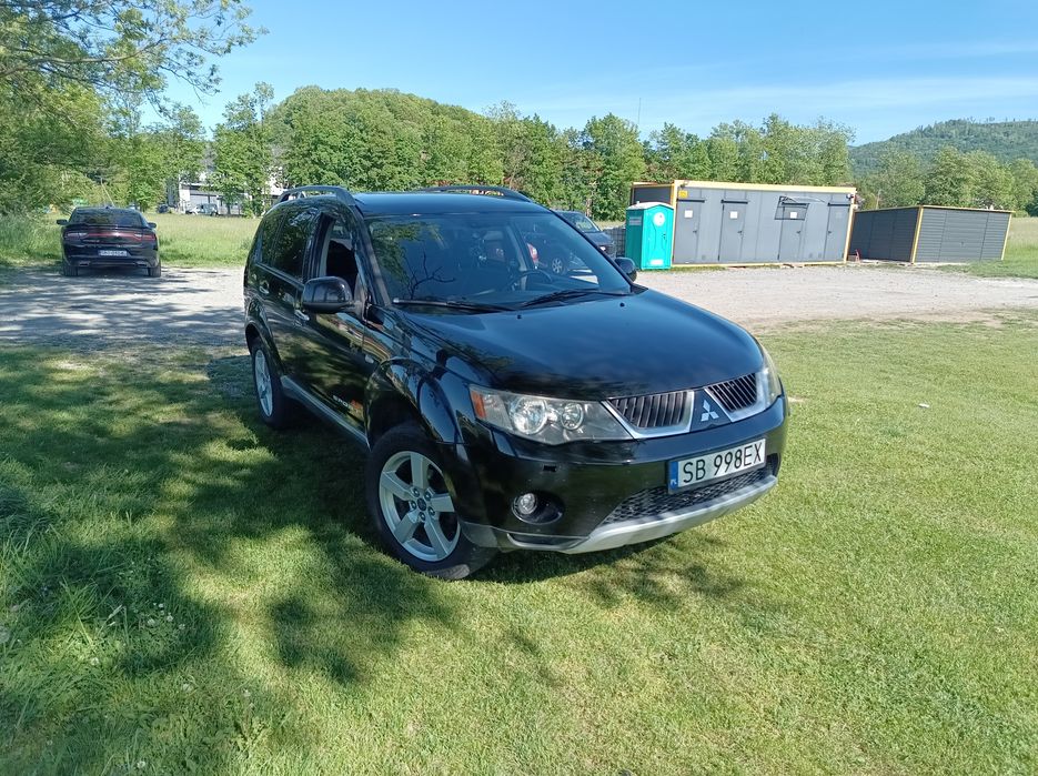 Sprzedam mitsubishi outlander || 2.0 did 2008r.
