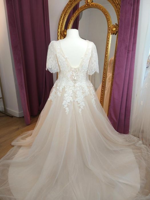 Sukienka ślubna pluse size 48