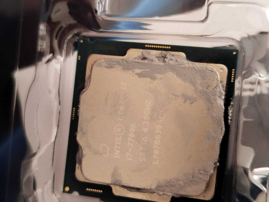 Processador INTEL Core i7-7700K Socket LGA1151 - Quad-Core - 4.2 GHz