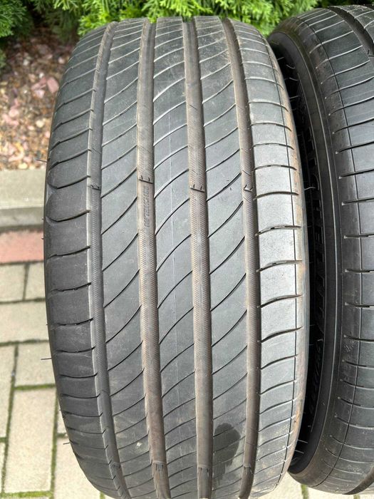 Шини 215/45 R18 93V Michelin e.Primacy