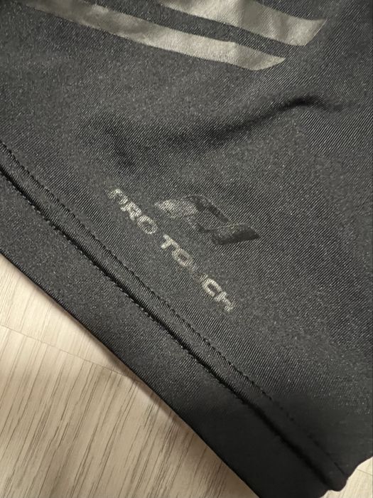 Мужские сплртивные шорты велосипедки Pro Touch