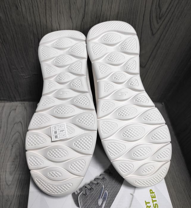 44,5 Skechers Go Walk оригінальні чоловічі кросовки