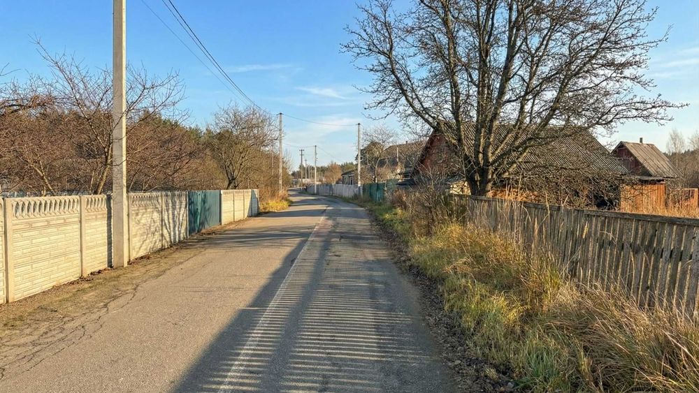 23 сот • під будівництво • с. Мирча • 100м ліс та озеро • 49 км Київ