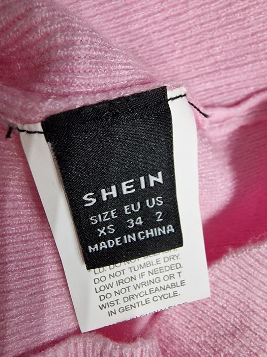 Sweterek pink"Shein".