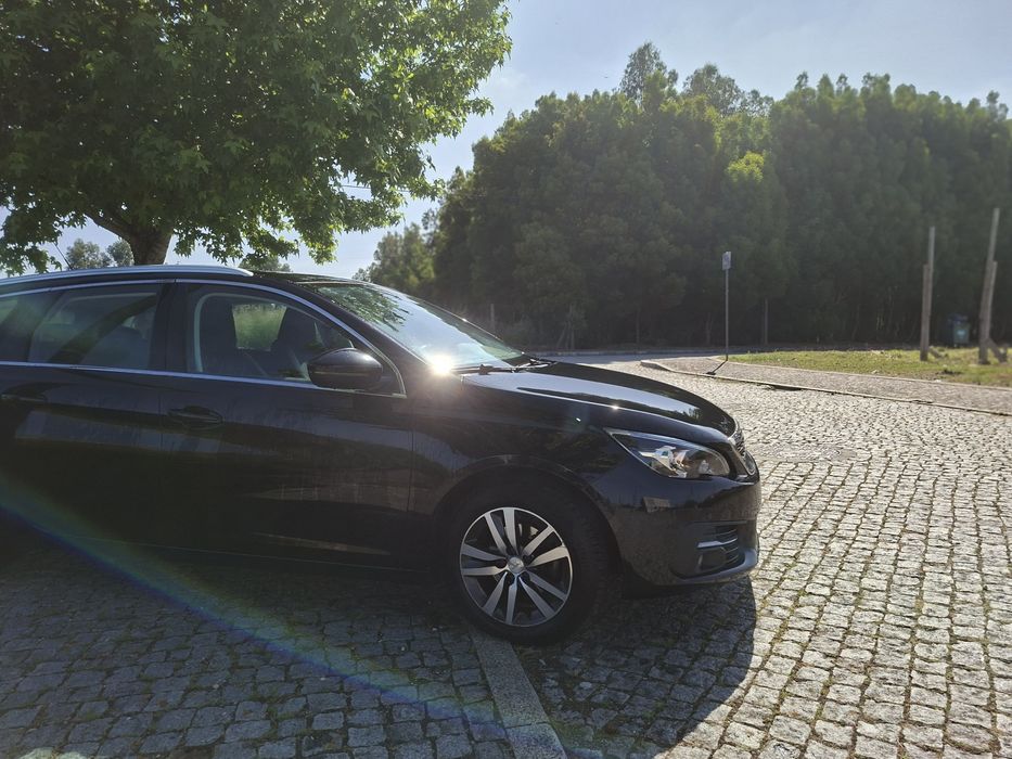 Carrinha peugeot 308 sw Allure — photo 3