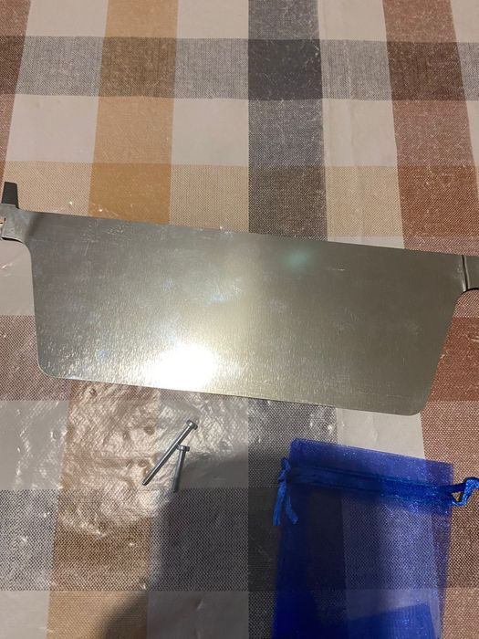 Chapa metal Ps4 slim com parafusos ( Portes grátis )