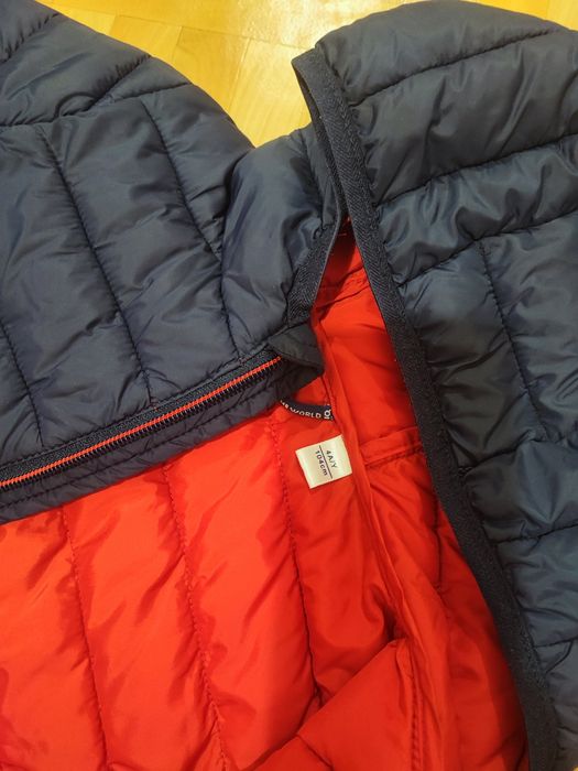 Продам куртку 104