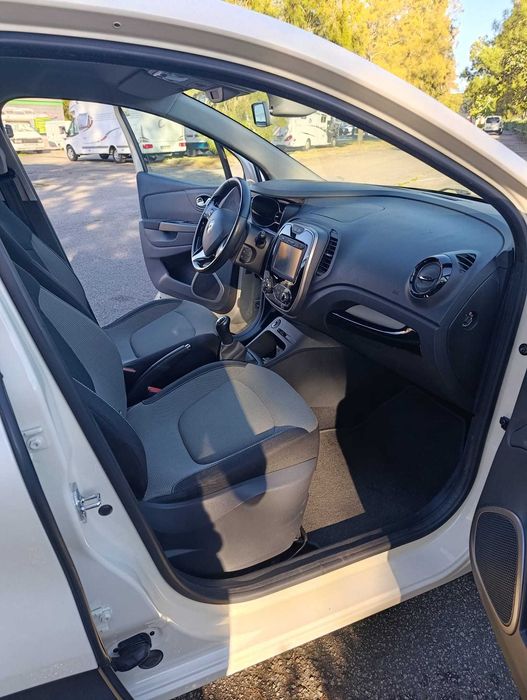 Renault Captur 1.5 DCi foto 4