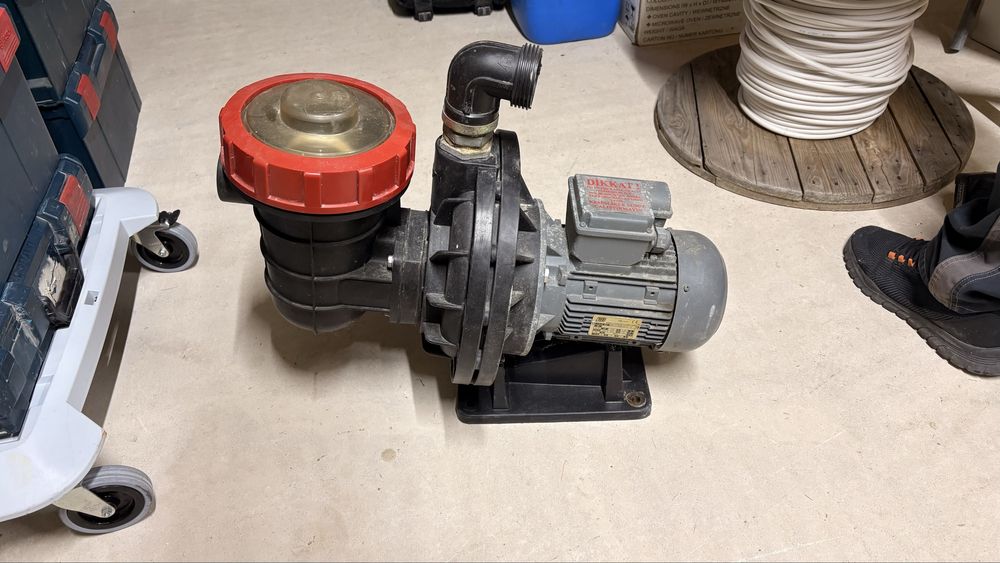 Pompa do kaskady z filtrem 750 w