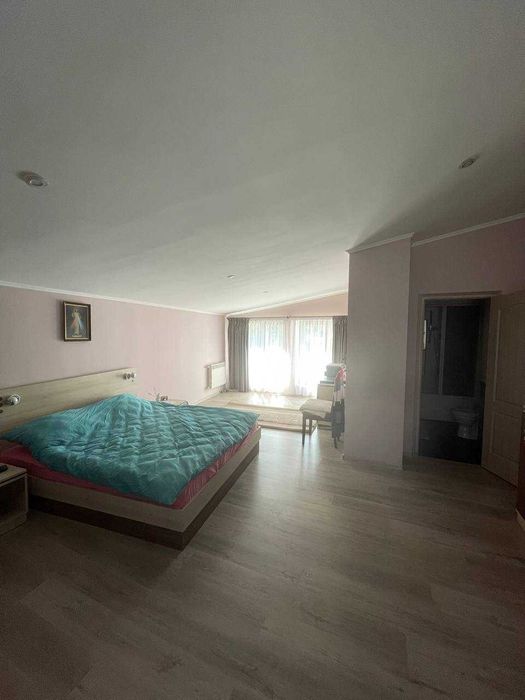 Продаж будинку та ділянки в смт. Івано Франкове