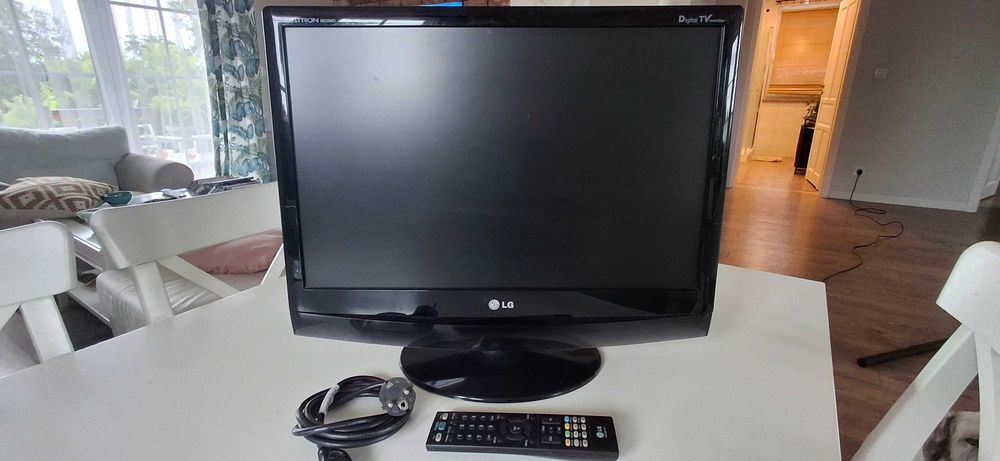 Monitor LG 22" Flatron M2294D