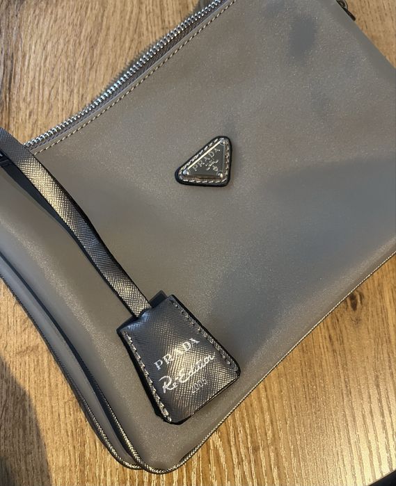 Prada Re Edition 2005 torebka torebeczka listonoszka