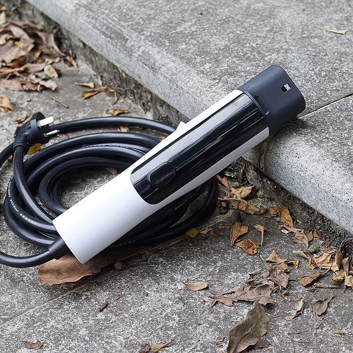 Ladowarka mobilna EV 7kw 32A typu 2