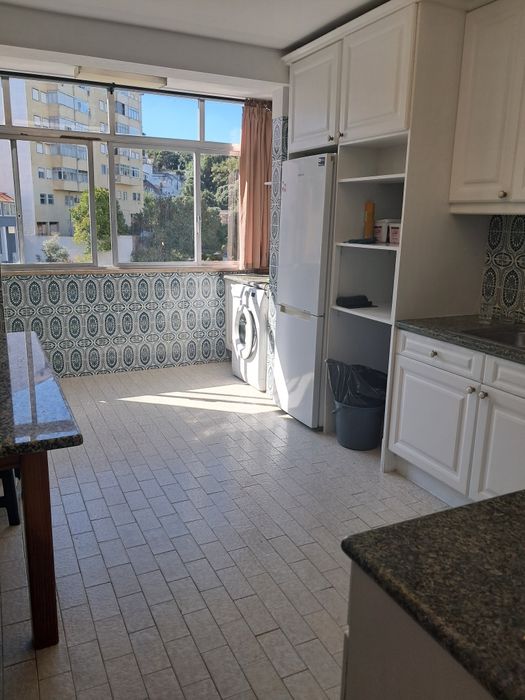 Alugo quarto em Santarém