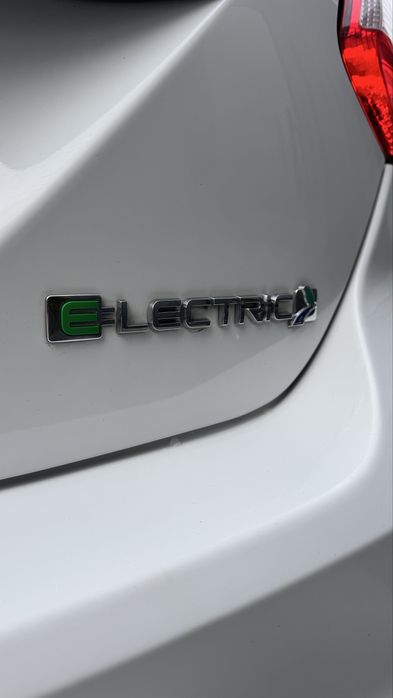Ford Focus Форд Фокус E-lectric 2012 р 23кВт електро Автомат ЦІЛИЙ
