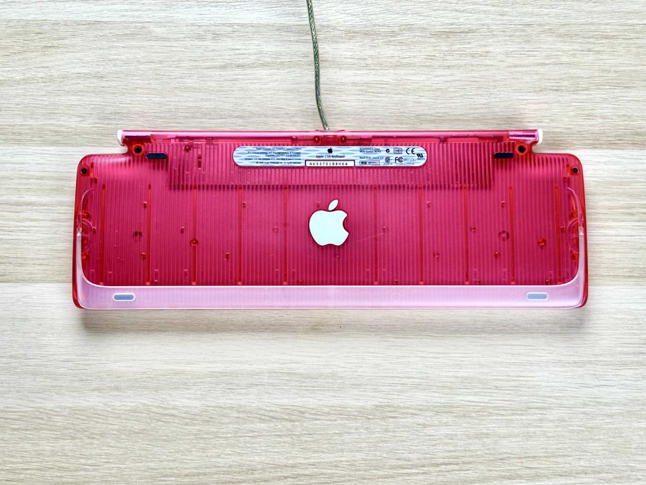 Apple USB Keyboard M2452, 1999 – Strawberry – Vintage