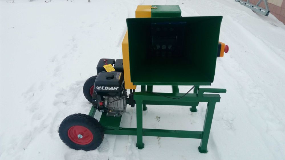 Rębak do gałęzi RGW,80-4 zrębka długości 14-18cm cięcie 70mm