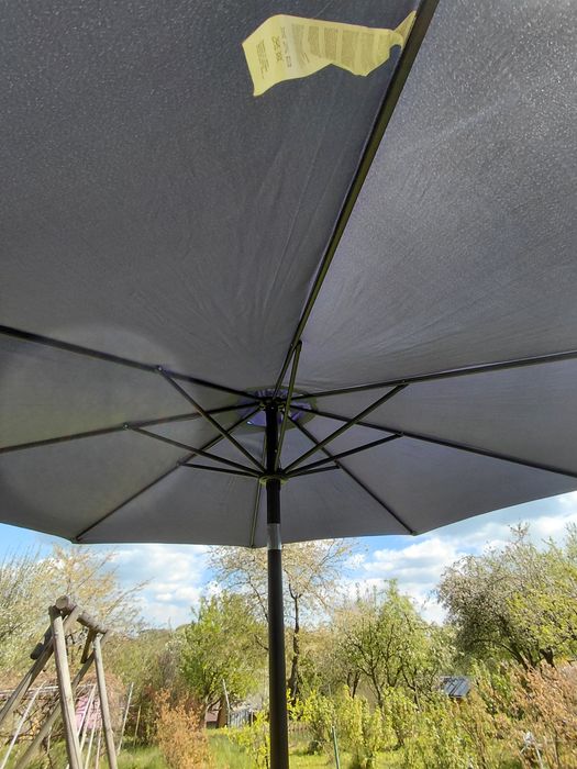 Parasol ogrodowy 3m średnicy z betonową podstawą