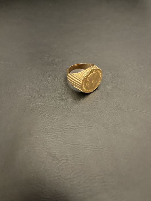 4 Aneis  de ouro de 19k/22k