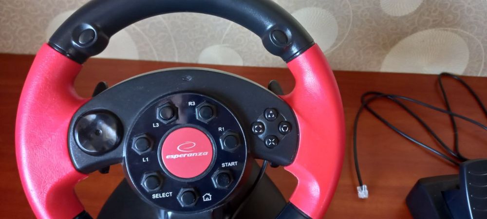 Руль ігровий з педалями