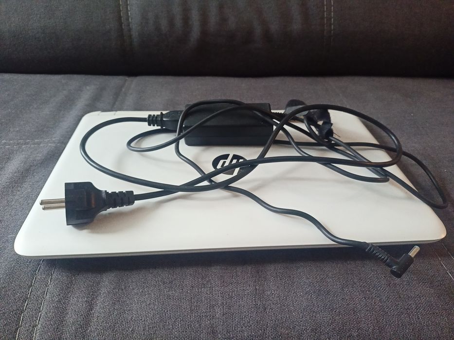 Laptop HP pavilon i5 8gb