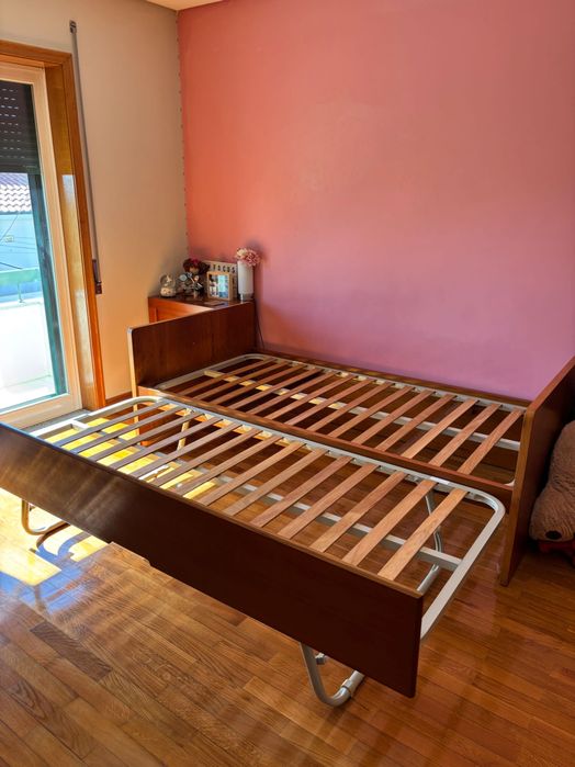 Cama de solteiro extensível para casal