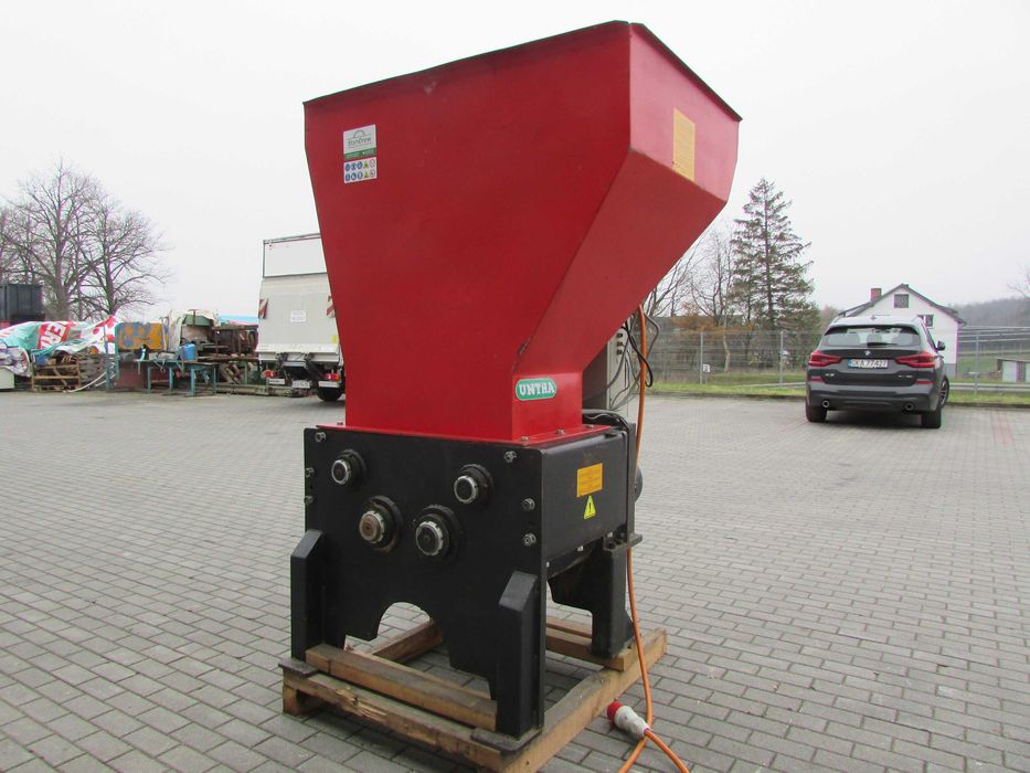 Rębak UNTHA RS 30 4S, rozdrabniacz, kruszarka młyn 2 x 11kW