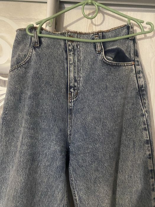 Продам стильные широкие джинсы 48 р